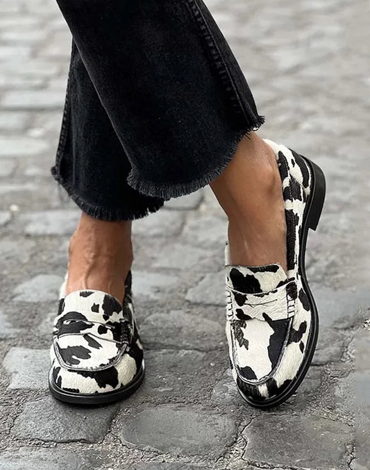 Women's Patterned Loafers – Slip-On Closed Toe Vamp Strap